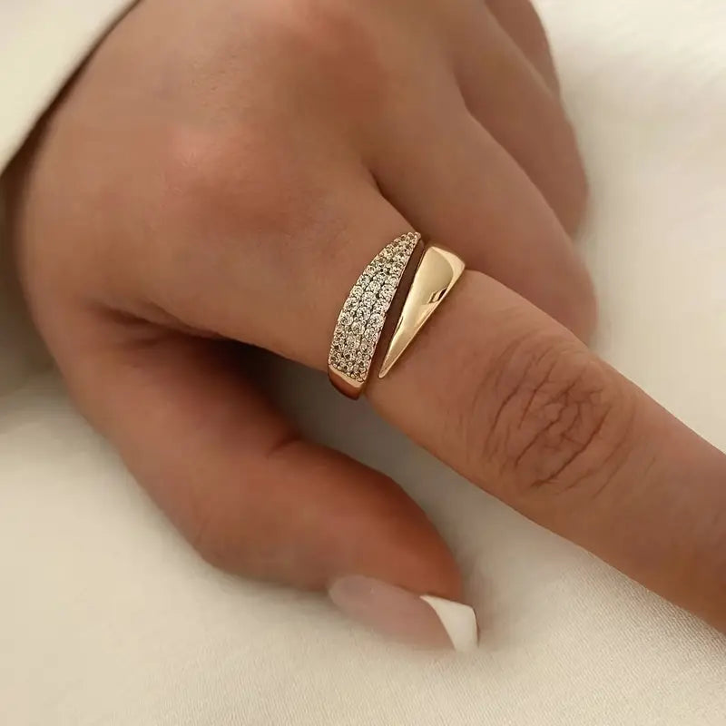 Elegant Adjustable Sparkle Ring Elegant Adjustable Sparkle Ring